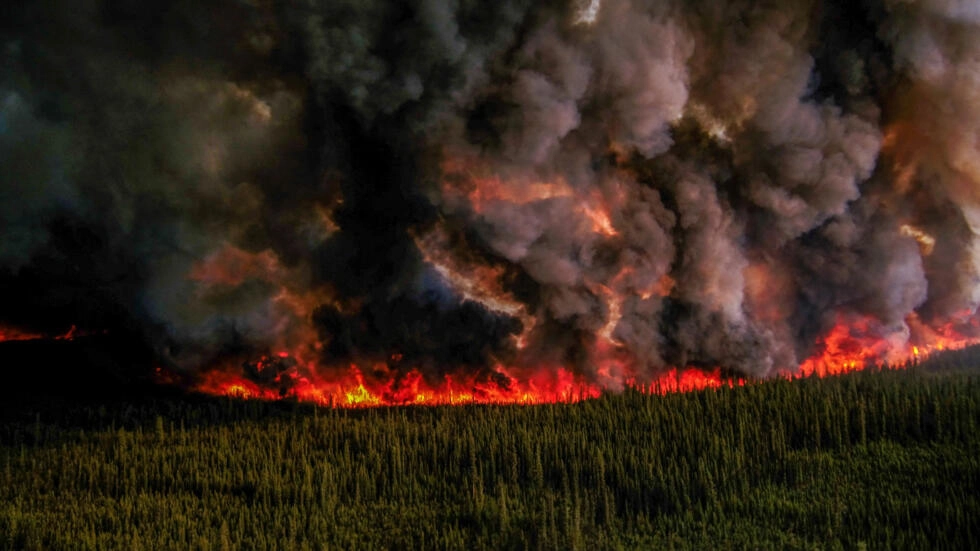 You are currently viewing Canada: des méga-feux de forêts incontrôlés ravagent le Québec