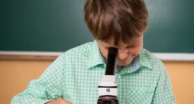 Les enfants découvrent la science en s’amusant (LERMAB)